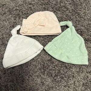 Set of 3 baby hats